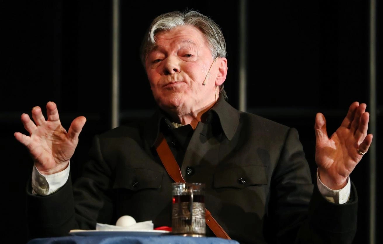 Александр Збруев